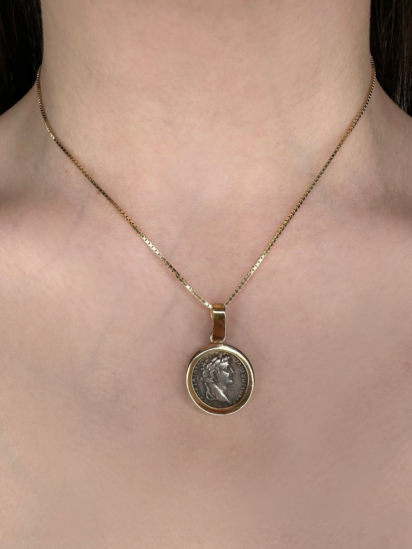Ancient Silver Tiberius Denarius Tribute Penny Time of Jesus Coin Set in 14K Gold Pendant