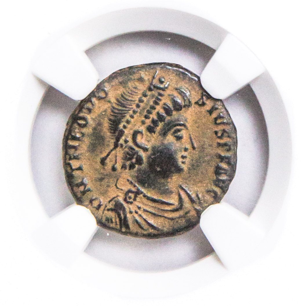 Roman AE3 of Theodosius I (AD379-395) NGC(XF)